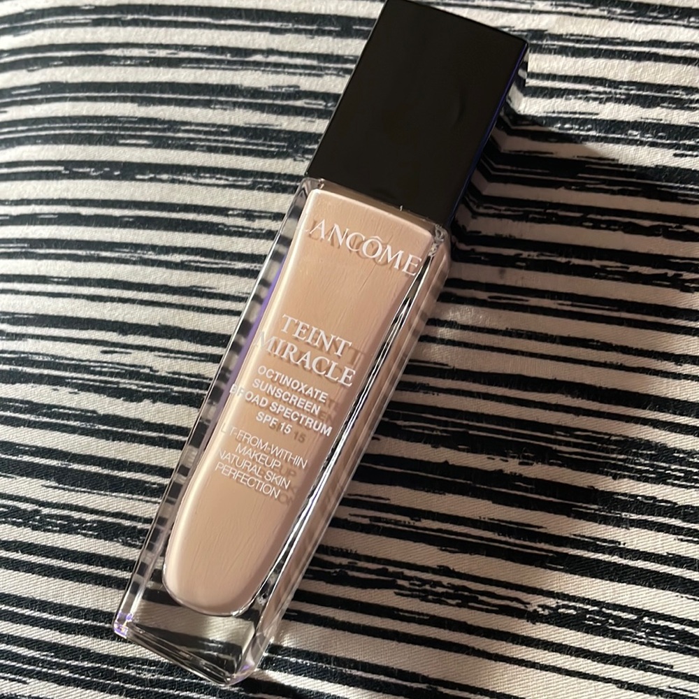 LANCÔME Teint Miracle Radiant Foundation (210 Buff C)